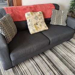 Couch - 2/3 Seater