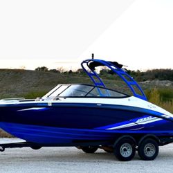 2020 Yamaha Boats AR210