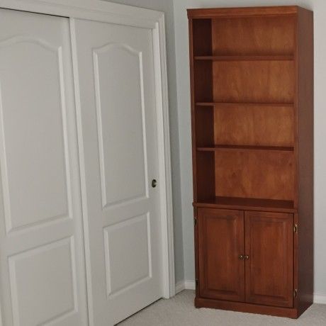Bookcase / Bookshelf