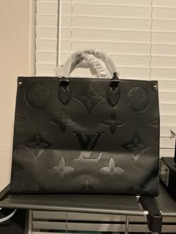 Black tote bag