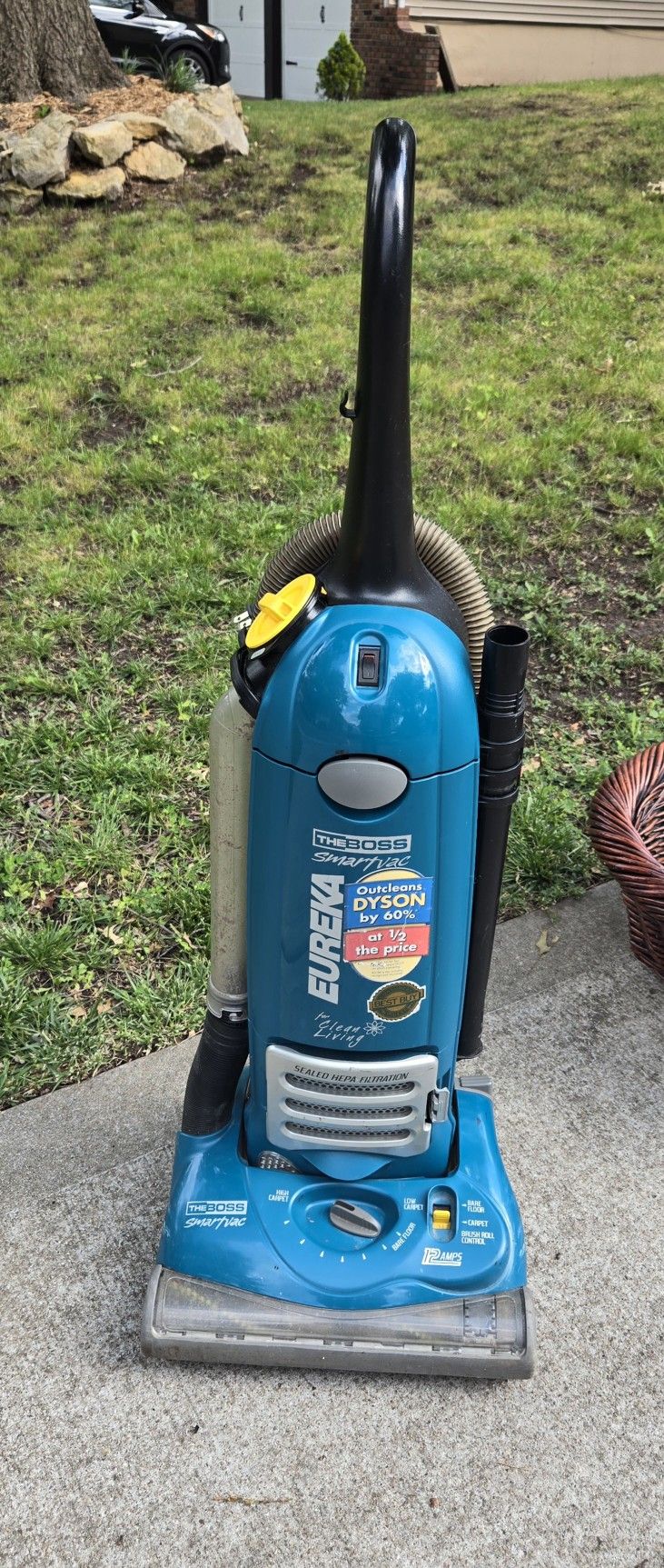 Eureka The Boss Smart Vacuum