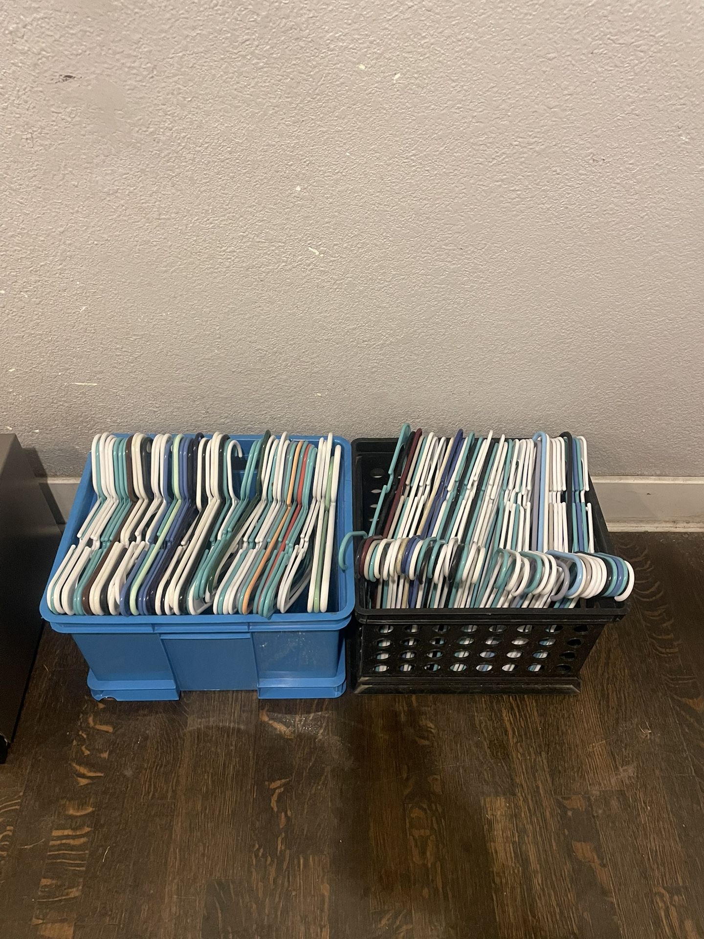 100 Clothes Hangers