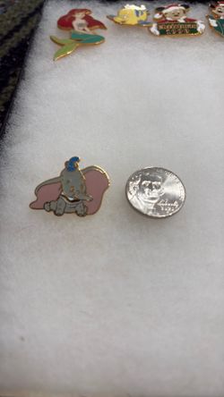 Dumbo trading pin