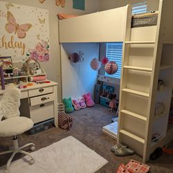 Girls Bedroom