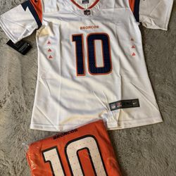 Broncos Jersey Men’s Medium & Women’s Small