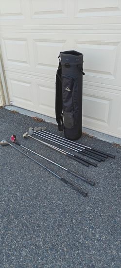 MacGregor Full( Right hand) Golf Club set with carrying bag