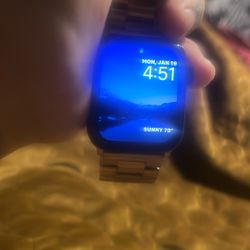 Apple Watch SE $140