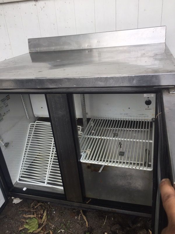 Lowboy refrigerator restaurant/ kitchen equipment for Sale in