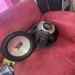 2. 12 Inches MTX AUDIO 7500 
