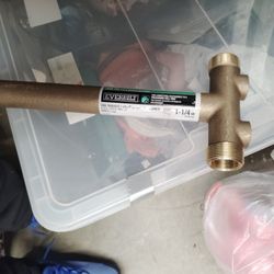 Dual Threaded Brass Pipe