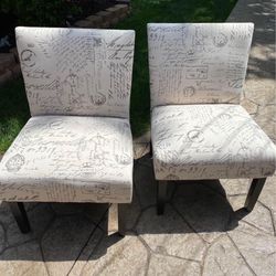 Darling Pair Of Comfortable Accent Chairs! $50 Takes Both- Smoke & Pet Free Household. 