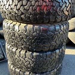 Lt 265/70r17 Bfgoodrich Ko2 Tires Con 90% De Vida Las 4