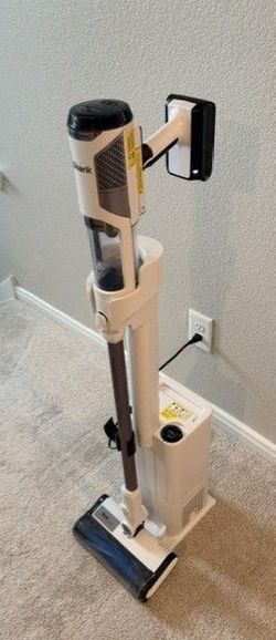 Shark - Detect Pro Auto-Empty System, Cordless Vacuum with QuadClean Multi-Surface Brushroll, HEPA Filter & 60-Minute Runtime