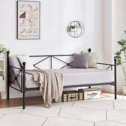 Black Metal Daybed Frame