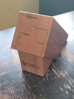 Cutco Essentials 5 slot knife block