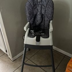 High Chair *LIKE NEW* Free