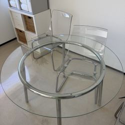Table and 4 Chairs