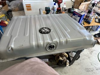 Aeromotive fuel tank 65 - 67 Malibu chevelle el Camino
