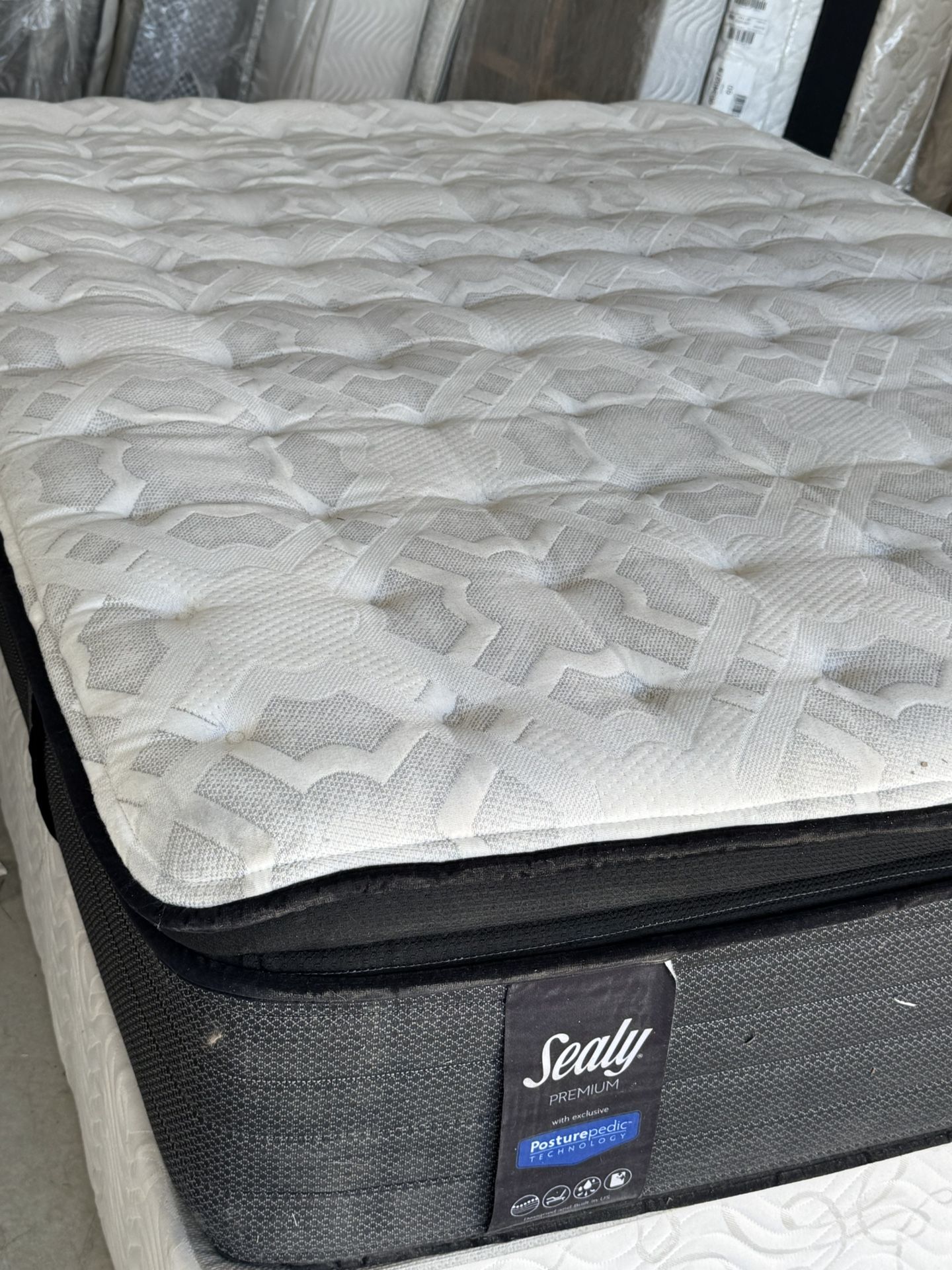 USED FULL SIZE SEALY POSTUREPEDIC PILLOWTOP MATTRESS ONLY