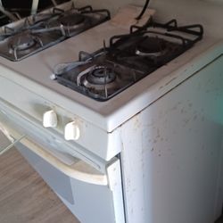 Gas stove