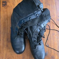 Black Military Boots, Size 5 1/2 R