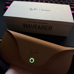 META RAY-BAN WAYFARER LIKE-NEW