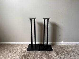 2 Wooden Speaker Stands