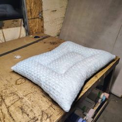Custom Made Pet Beds 