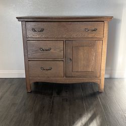 Antique oak washstand 19 th to early 20th century