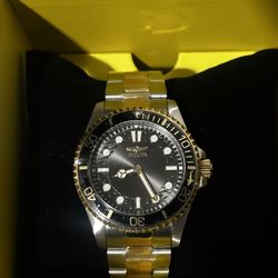 Invicta Pro Diver Men’s Watch – 43mm (Model 49706)