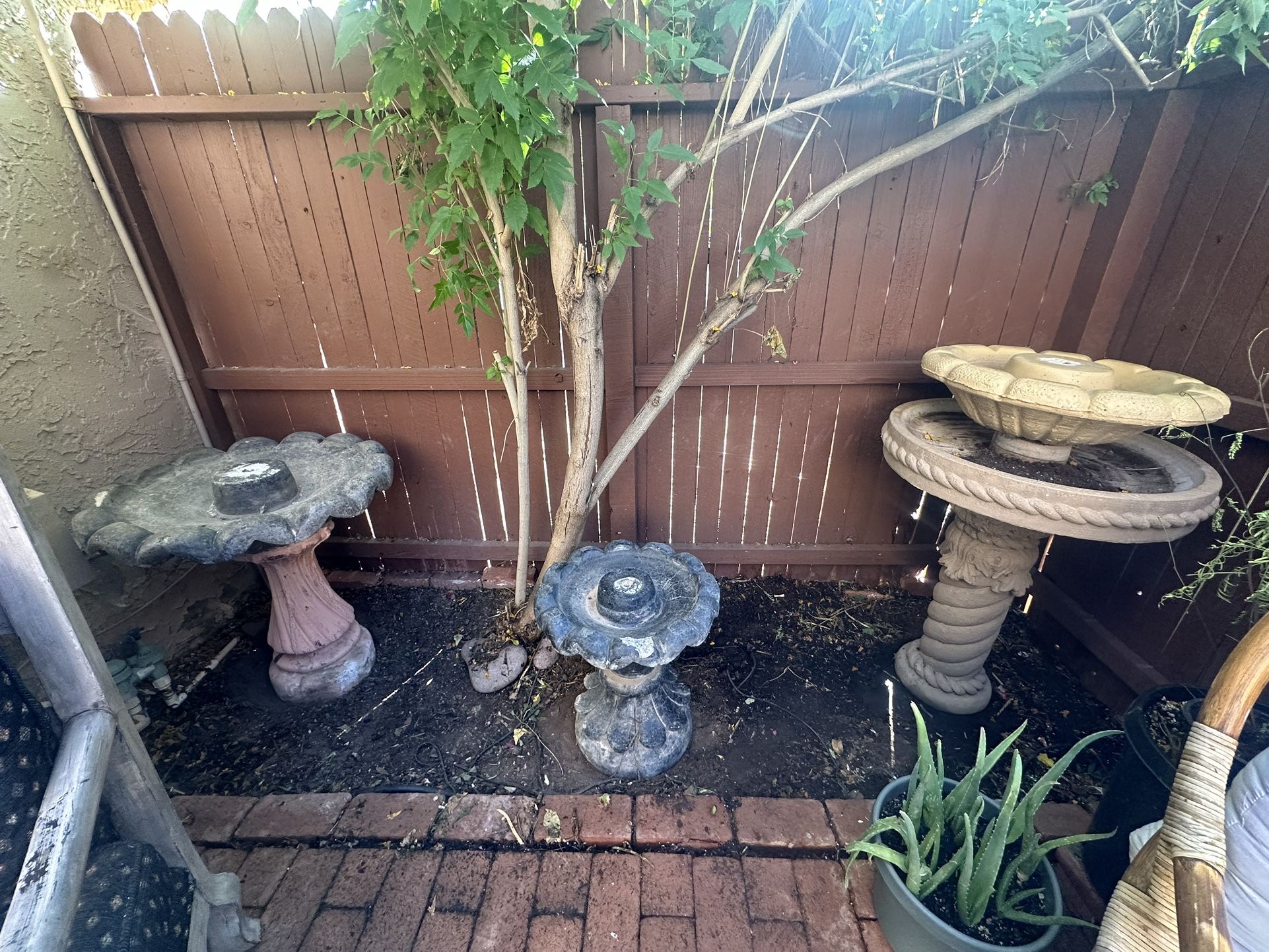 3 Fountains/bird Baths