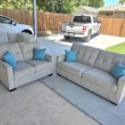 Sofa And Loveseat Great Condition Super Clean And Comfy 