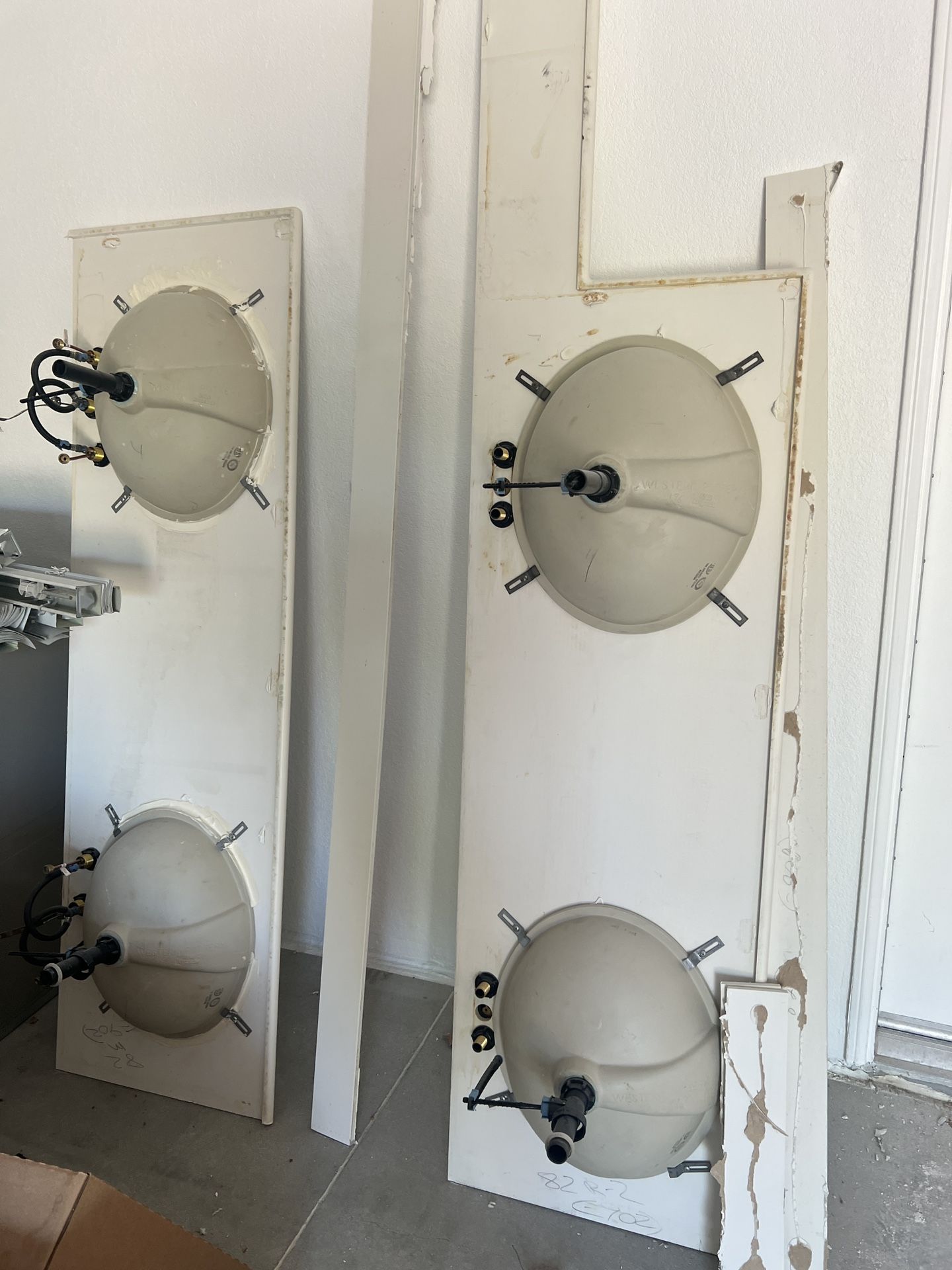 Vanity 2 Bathroom Counters Each With Double Sinks & Faucets