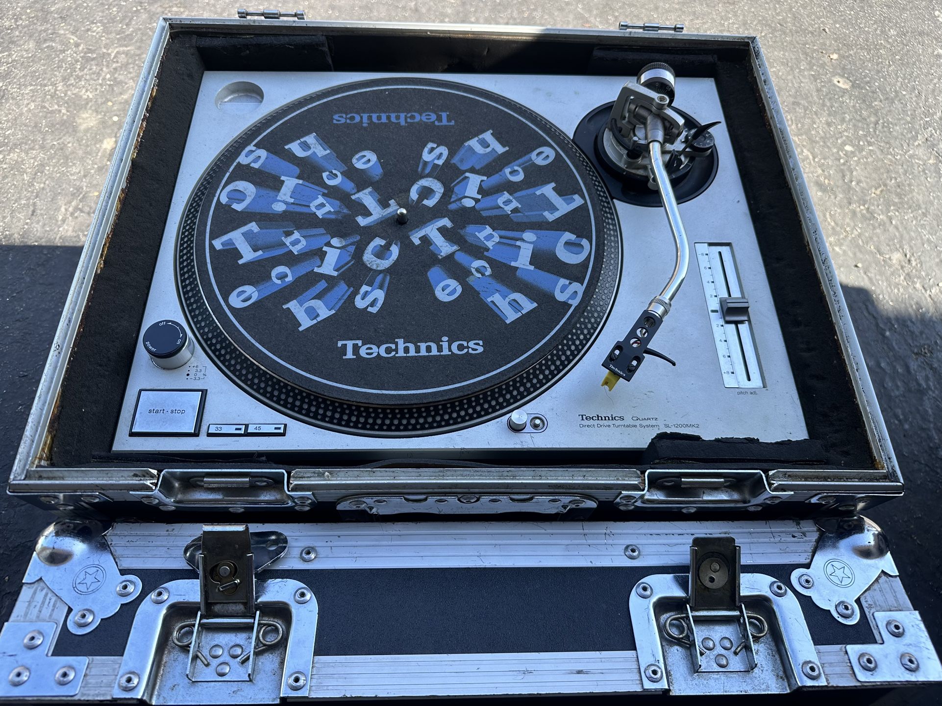 Technics 1200s