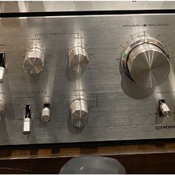 Vintage Pioneer Stereo Amplifier SA 8500