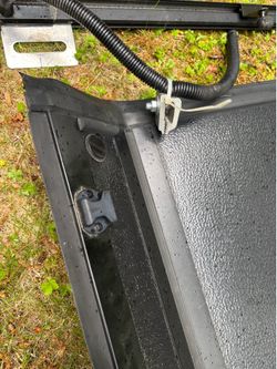 Backflip G2 truck bed cover