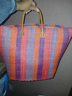 Straw tote bag beach bag