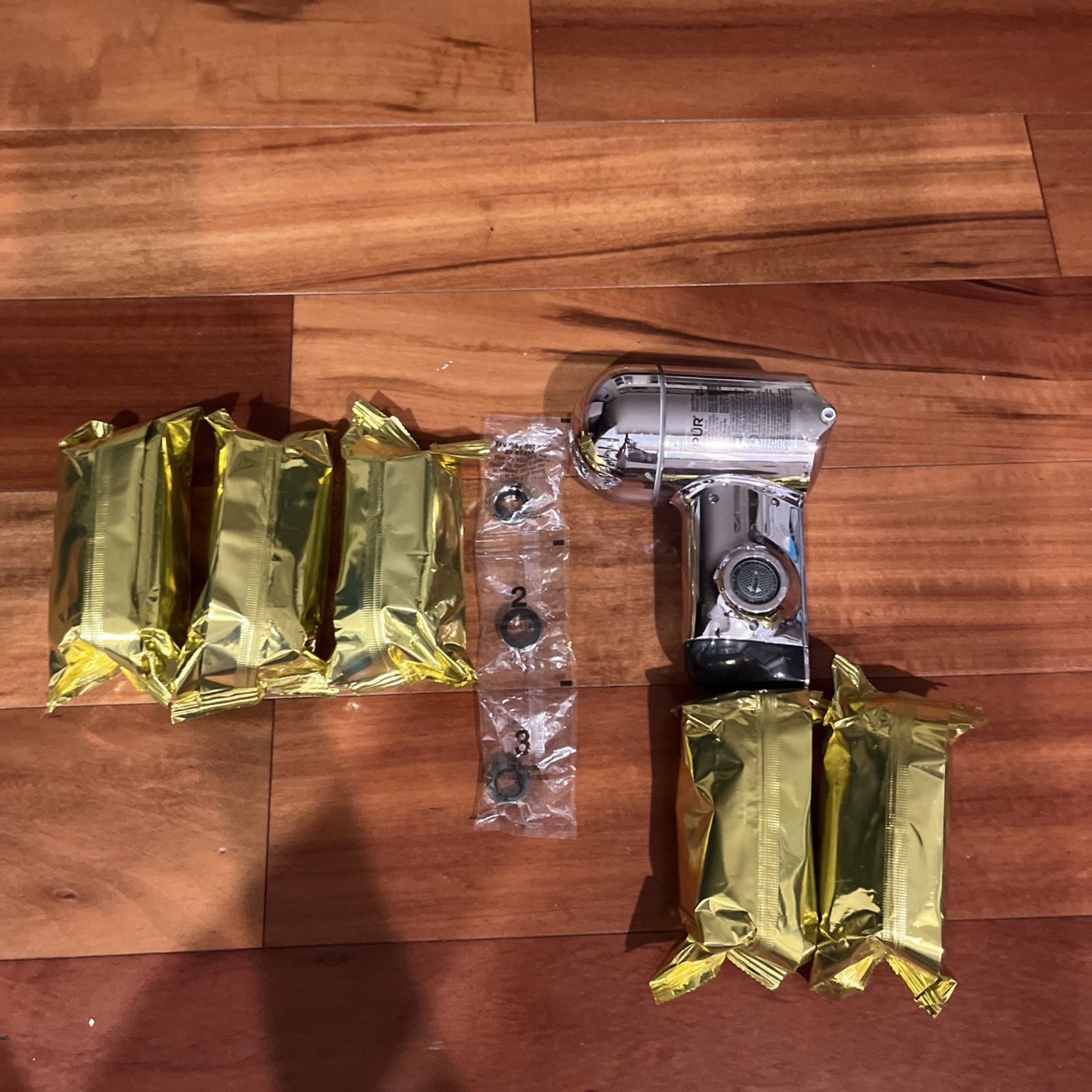 PUR Faucet Mount Filtration System & 5 BRAND NEW Replacement Filters