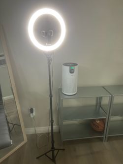 Ring light