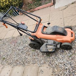 Black & Decker 20 in. 13A Corded Electric Push Lawn Mower
