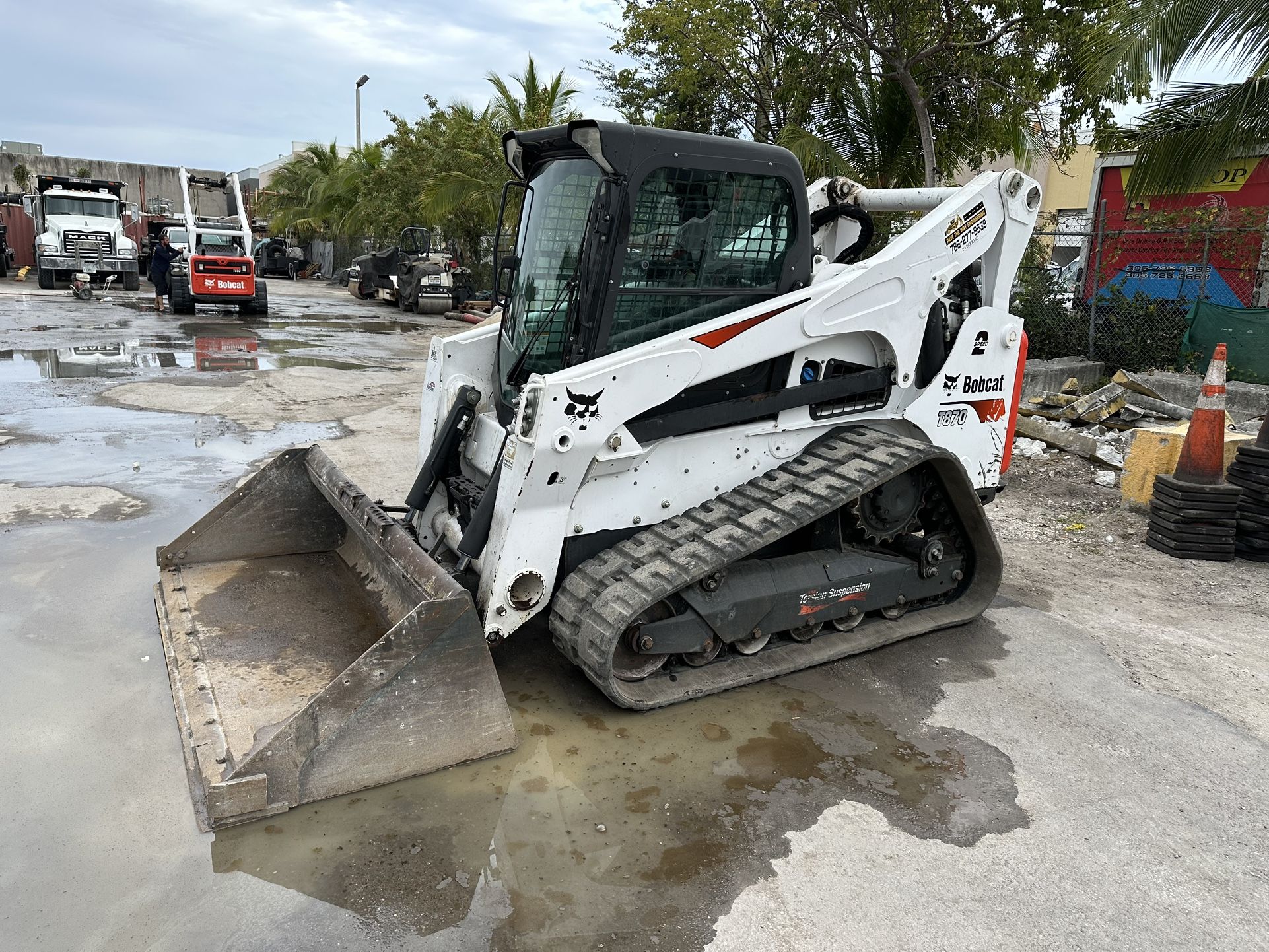 2020 Bobcat T870