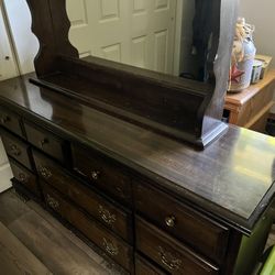 Large Bedroom Dresser With Mirror