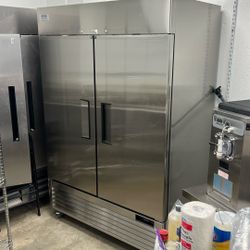 Freezer Vertical 2doors Like New