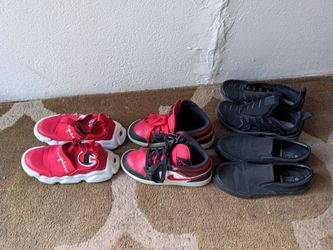 Boys shoes