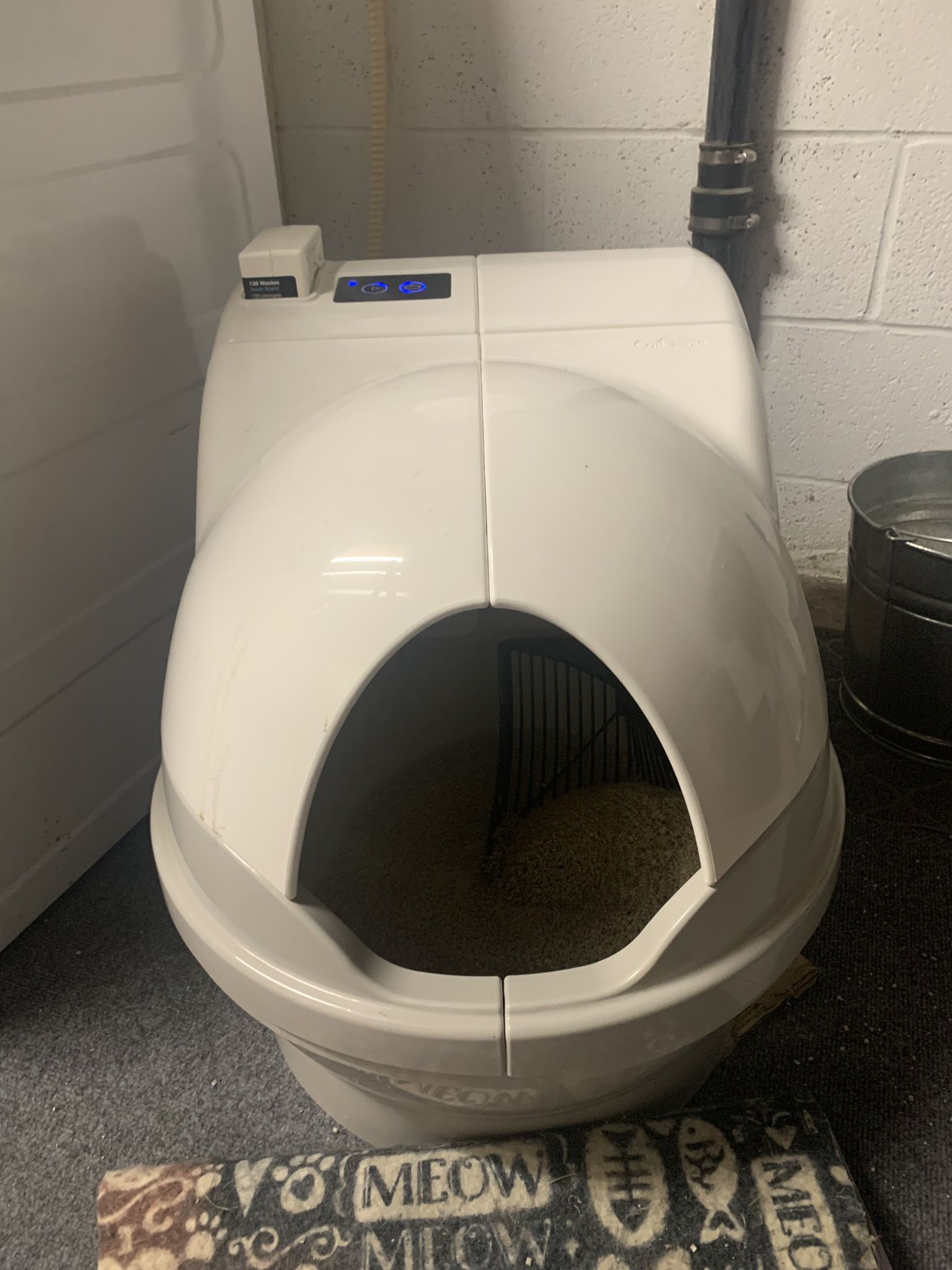 Cat Genie Self Cleaning Litter Box for Sale in Canonsburg, PA OfferUp