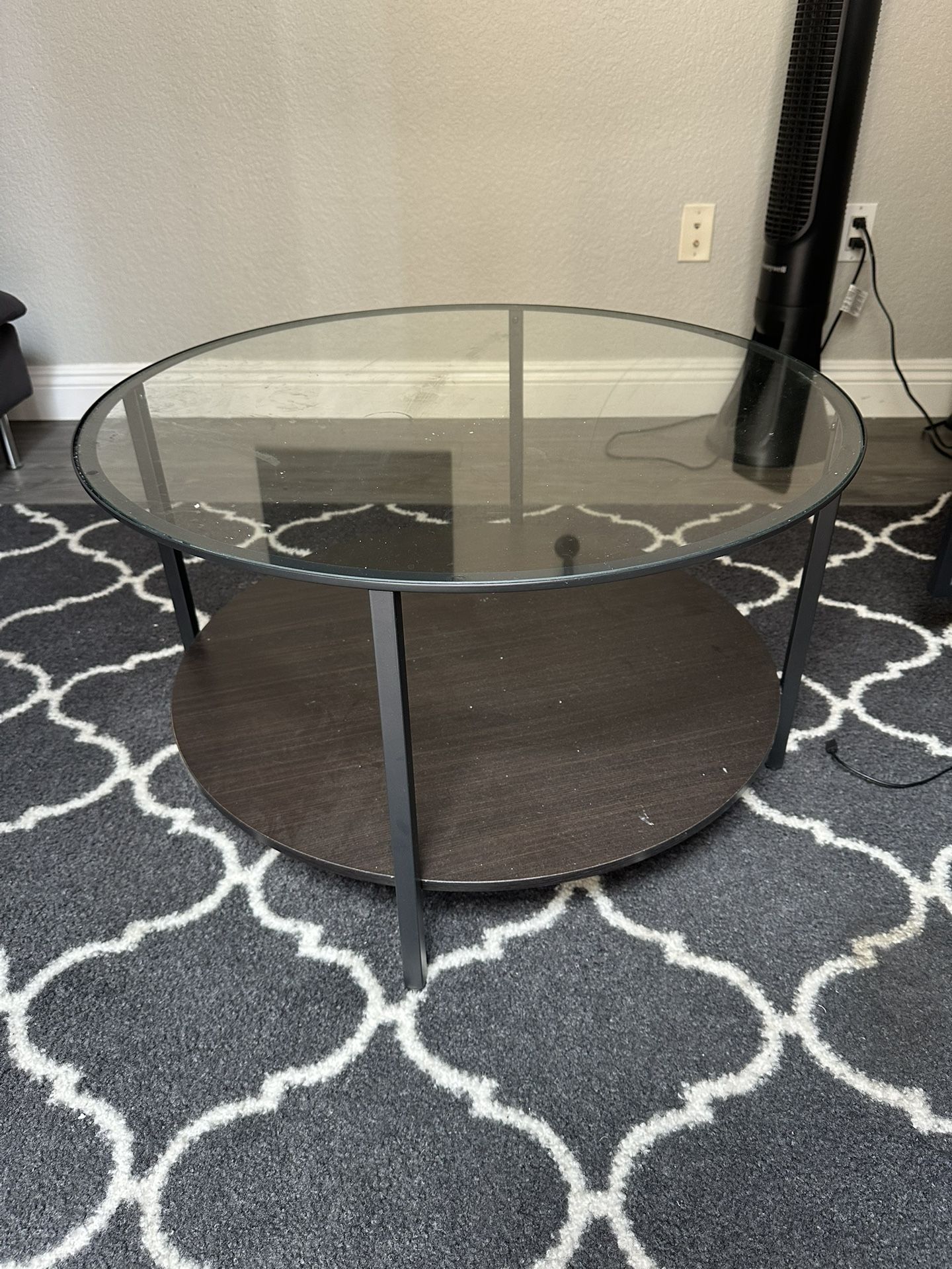 IKEA VITTSJÖ Coffee Table (Round)