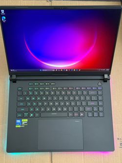 ASUS ROG Strix SCAR 16 16" 2.5K 240Hz Gaming Laptop Core Ultra 9 275HX 32GB RAM RTX 5080 2TB SSD