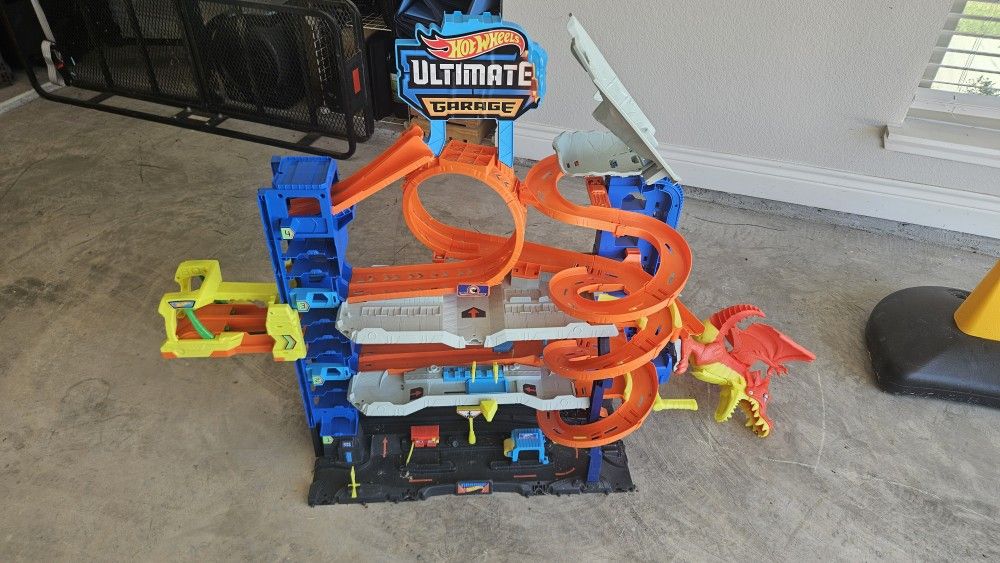 Hot Wheels Ultimate Garage