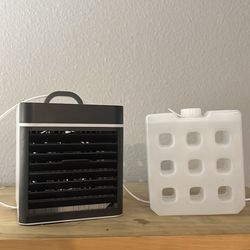 Mini A/C Includes Ice mold