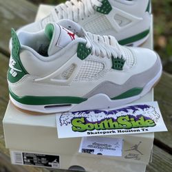 Air Jordan 4 SP “Pine Green” SOLD!! SOLD!!